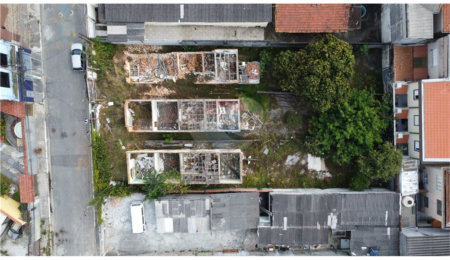 Terreno à venda com 5 suítes em Vila Marieta, São Paulo, SP
