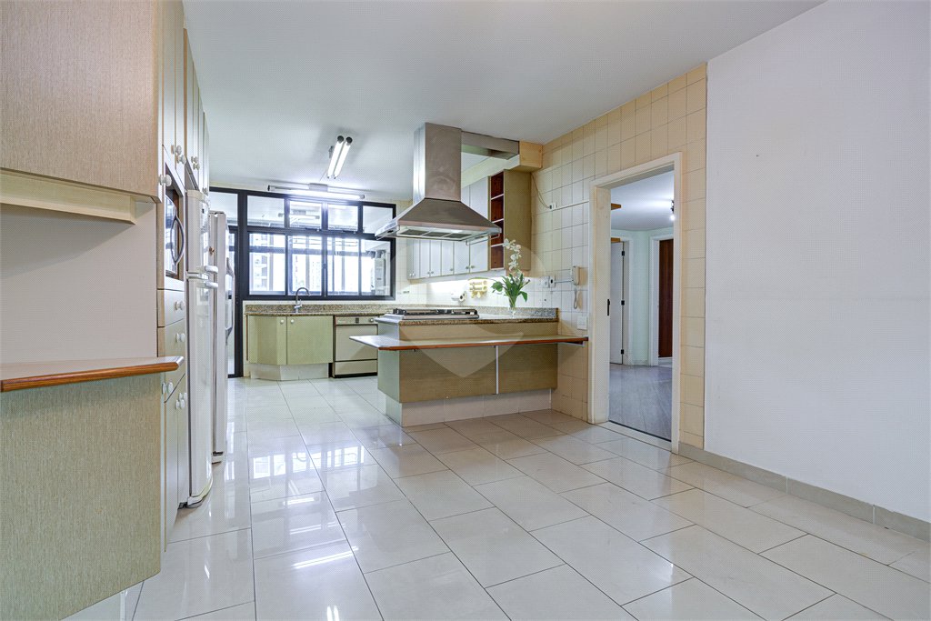 Apartamento à venda com 4 suítes em Alto da Boa Vista, São Paulo, SP