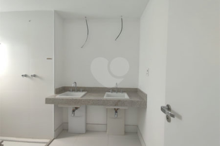 Apartamento à venda com 4 suítes em Jardim Leonor, São Paulo, SP