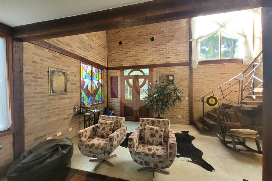 Casa à venda com 3 quartos, sendo 1 suíte,  no condomínio Residencial Bosque da Serra, Mairiporã - SP