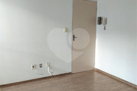 Apartamento à venda com 2 quartos em Lopes de Oliveira, Sorocaba, SP