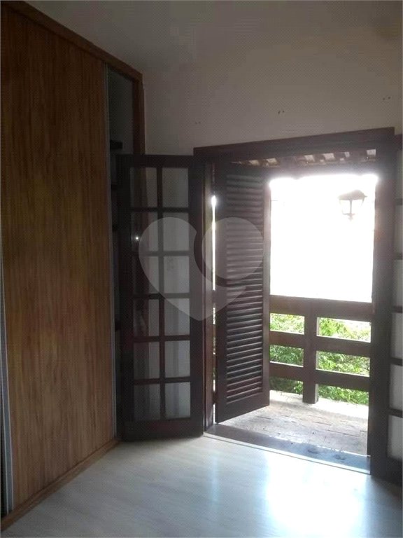 Casa à venda com 4 quartos, sendo 1 suíte,  em Vila Suissa, Mogi das Cruzes, SP
