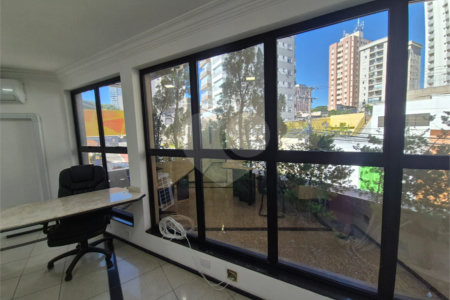 Sobrado à venda ou para alugar com 1 quarto em Saúde, São Paulo, SP