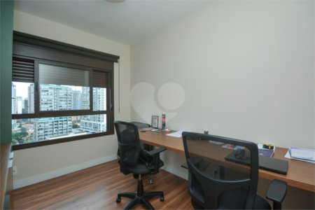Apartamento à venda com 3 suítes em Brooklin, São Paulo, SP