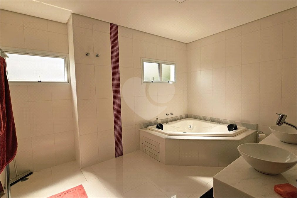 Casa à venda com 5 suítes no condomínio Capital Ville 2, Jundiaí - SP