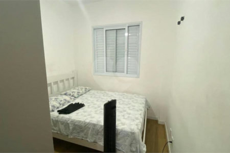 Casa à venda com 3 quartos, sendo 1 suíte, no condomínio Garden Village, São Paulo - SP