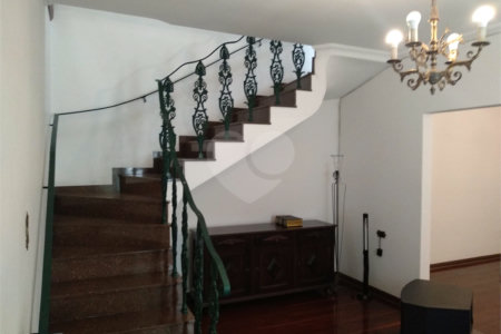 Sobrado à venda com 3 quartos, sendo 1 suíte, em Vila Mascote, São Paulo, SP