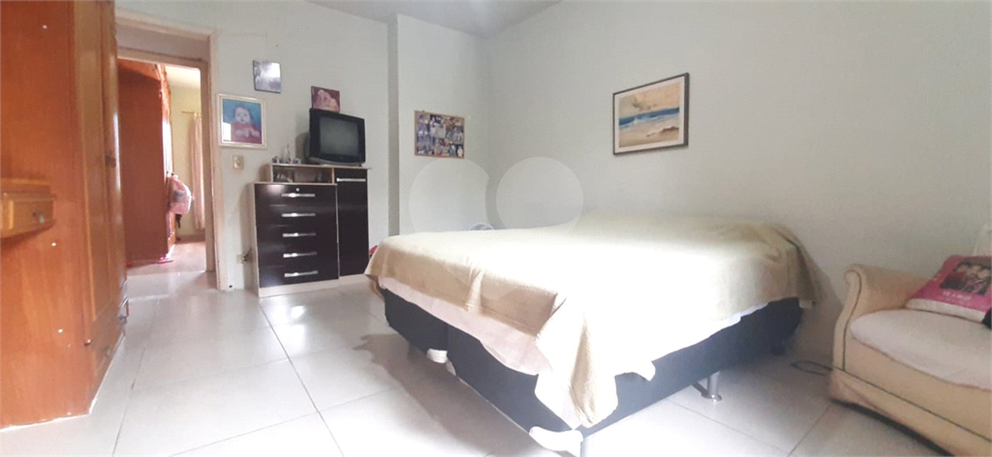 Sobrado à venda com 2 quartos em Tremembé, São Paulo, SP