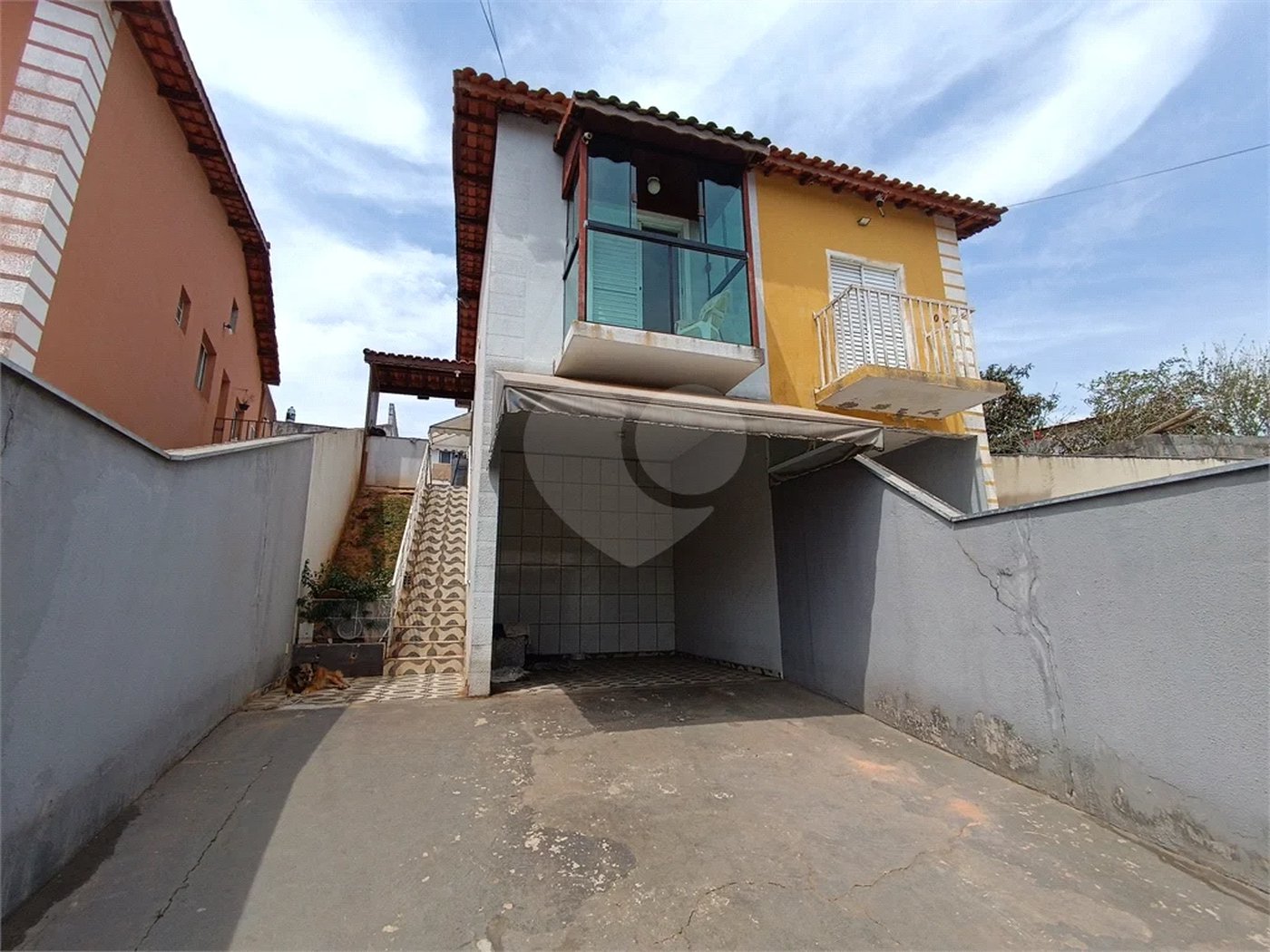 Casa à venda com 2 quartos, sendo 1 suíte, em Reneville, Mairinque, SP