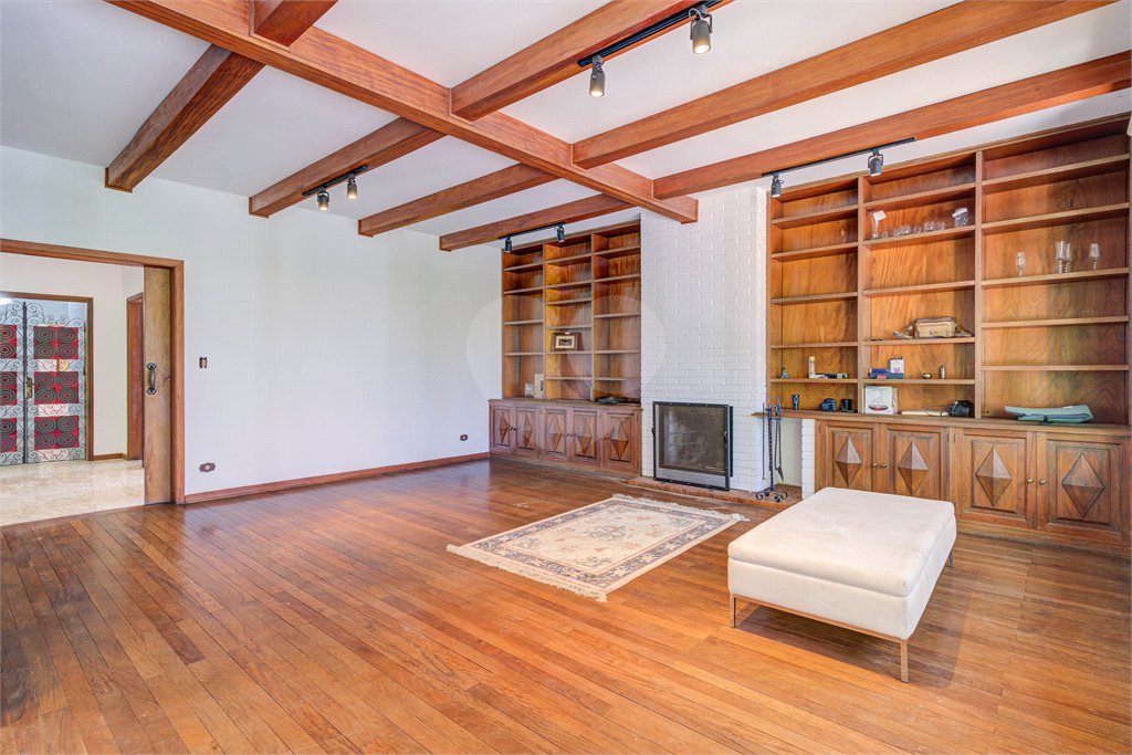 Casa Térrea à venda com 4 quartos, sendo 1 suíte, em Jardim Marajoara, São Paulo, SP