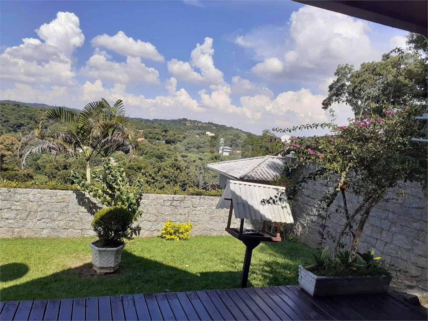 Sobrado à venda com 3 quartos, sendo 1 suíte, em Samambaia, Mairiporã, SP