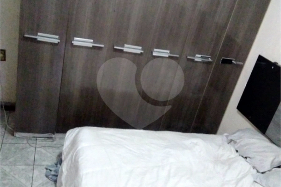 Sobrado à venda com 6 quartos, sendo 1 suíte, em Vila Maria Alta, São Paulo, SP