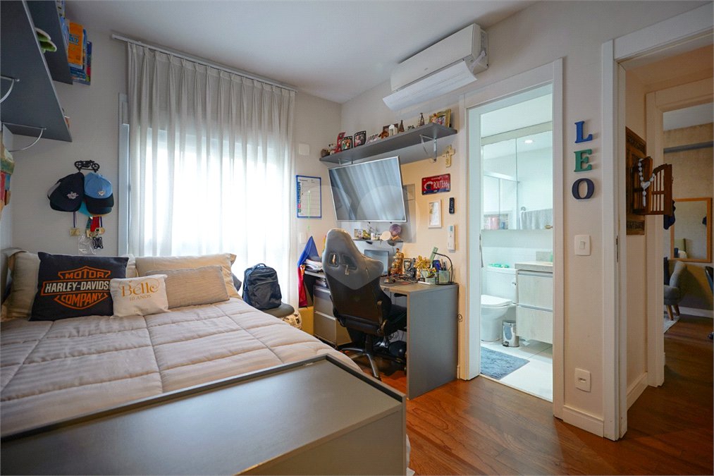 Apartamento à venda com 4 quartos, sendo 2 suítes, em Santo Amaro, São Paulo, SP