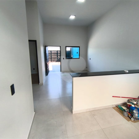 Casa à venda com 3 quartos, sendo 1 suíte, em Parque Itapê, Itapetininga, SP