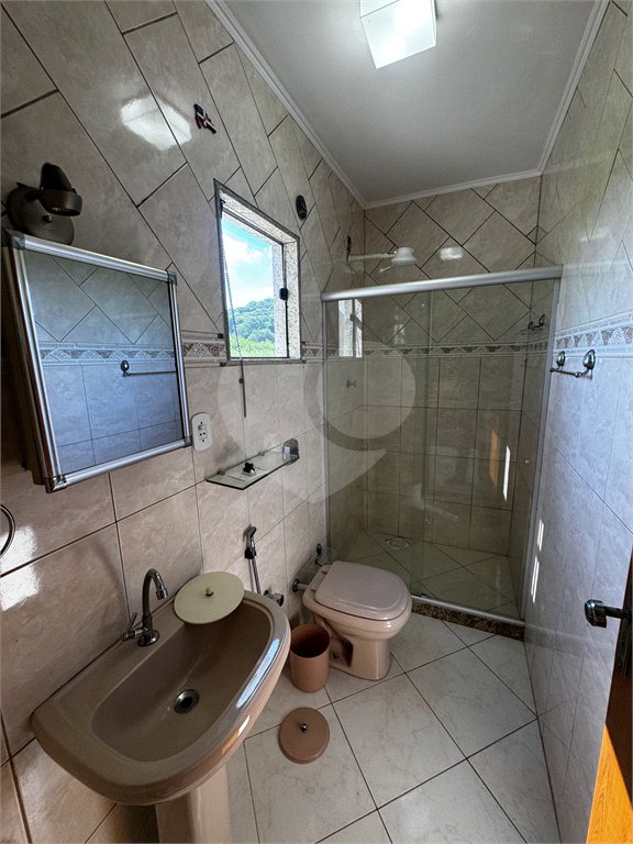 Casa à venda com 3 quartos, sendo 1 suíte, no condomínio Village da Posse, Rio de Janeiro - RJ
