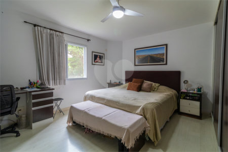 Casa à venda com 4 suítes no condomínio Vila das Acacias, São Paulo - SP