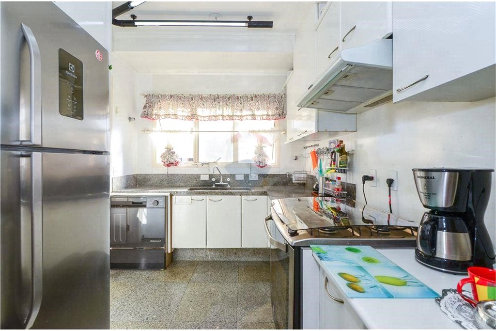 Apartamento à venda com 4 suítes em Vila Suzana, São Paulo, SP