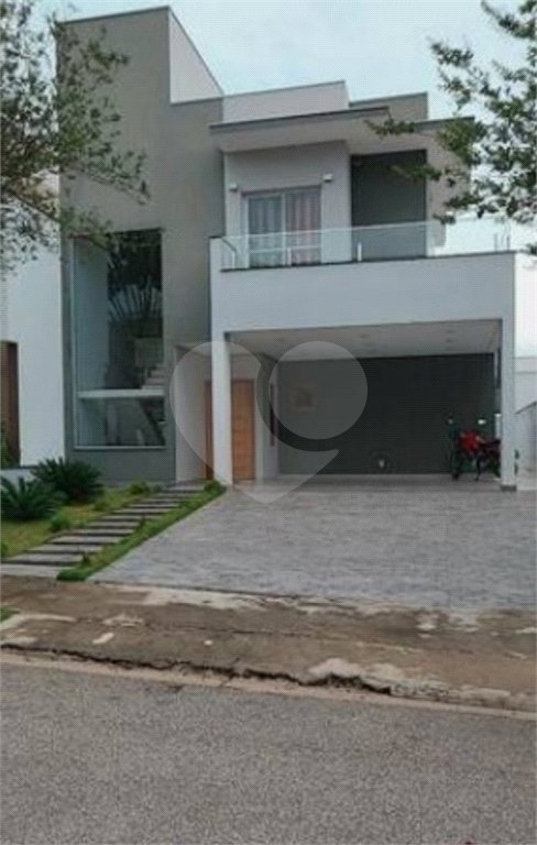 Casa à venda com 3 quartos, sendo 1 suíte, no condomínio Ibiti Royal Park, Sorocaba - SP