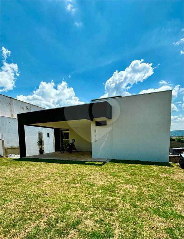 Casa à venda com 4 suítes no condomínio Village Ipanema 1, Araçoiaba da Serra - SP