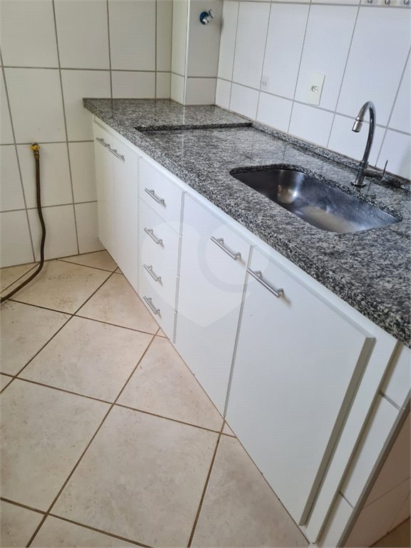 Apartamento no Condomínio Monte Verde.