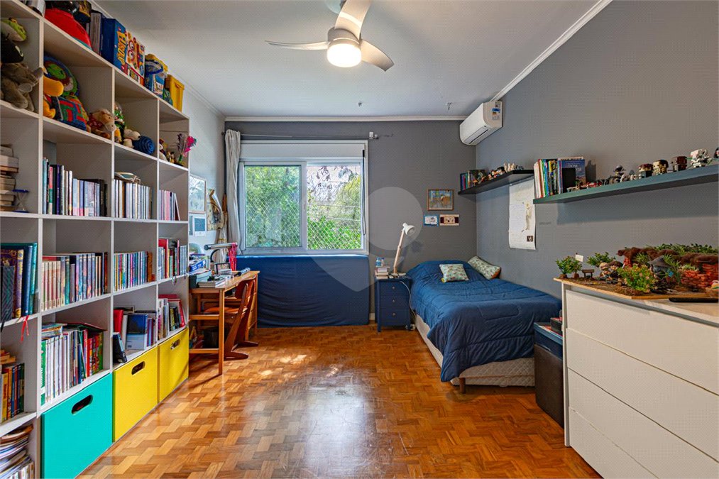 Sobrado à venda com 3 quartos, sendo 1 suíte, em Alto da Boa Vista, São Paulo, SP