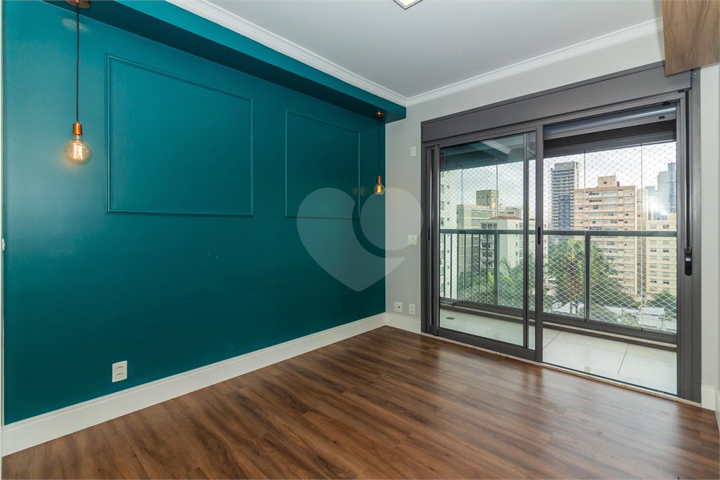 Apartamento à venda com 3 quartos, sendo 2 suítes, em Pinheiros, São Paulo, SP