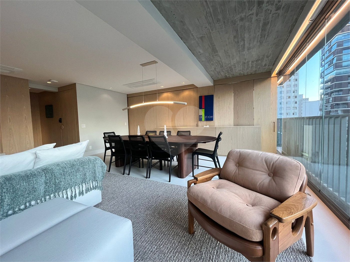 Apartamento à venda com 2 suítes em Vila Nova Conceição, São Paulo, SP
