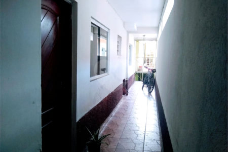 Sobrado à venda com 4 quartos, sendo 1 suíte,  em Jardim Alvinópolis, Atibaia, SP