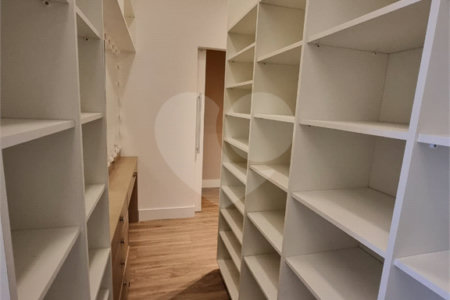 Casa à venda com 6 quartos, sendo 5 suítes,  no condomínio São Joaquim, Vinhedo - SP