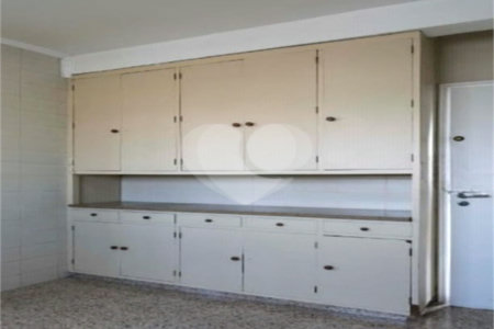 Apartamento à venda com 3 quartos, sendo 2 suítes, em Cambuci, São Paulo, SP