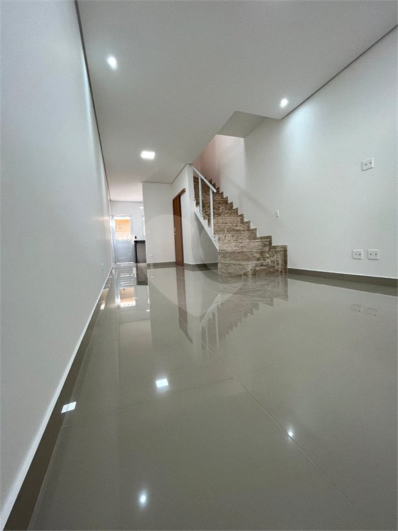 Sobrado à venda com 3 quartos, sendo 1 suíte, em Jardim Pirajussara, São Paulo, SP
