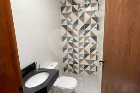 Casa à venda com 3 quartos, sendo 1 suíte, em Cidade dos Bandeirantes, São Paulo, SP