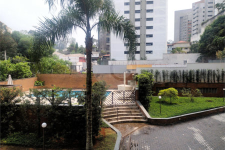 Apartamento à venda com 3 quartos, sendo 1 suíte, em Real Parque, São Paulo, SP