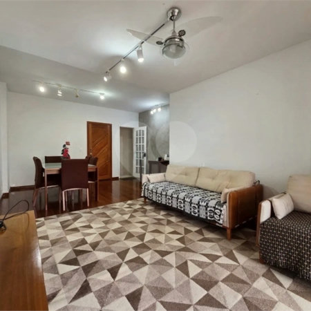 Apartamento à venda com 2 quartos, sendo 1 suíte,  em Laranjeiras, Rio de Janeiro, RJ