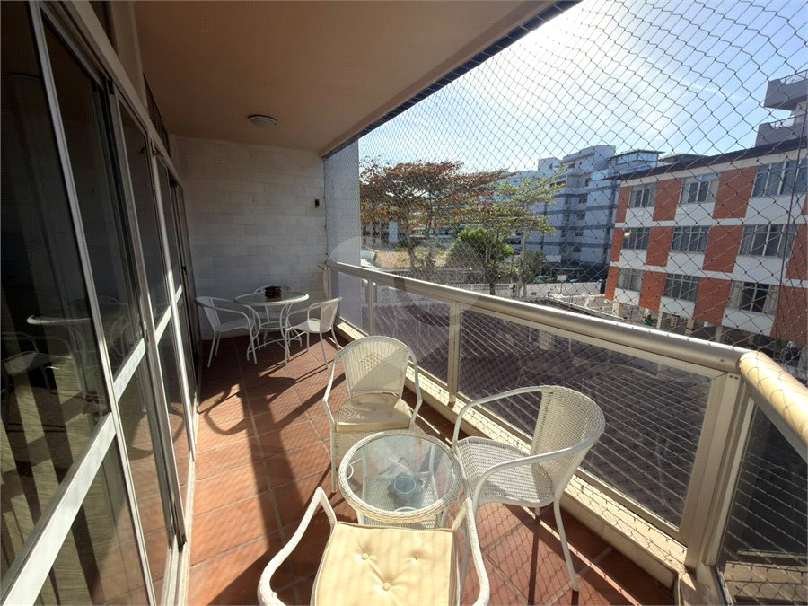 Apartamento à venda com 3 quartos, sendo 1 suíte, em Vila Nova, Cabo Frio, RJ