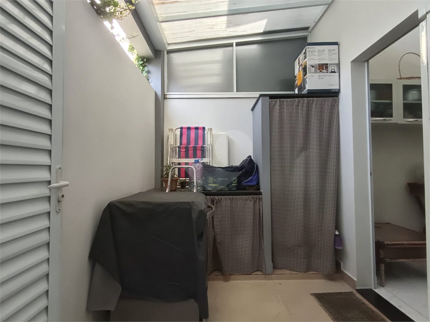 Casa à venda com 3 quartos, sendo 1 suíte,  no condomínio Ipes 2, Tatuí - SP