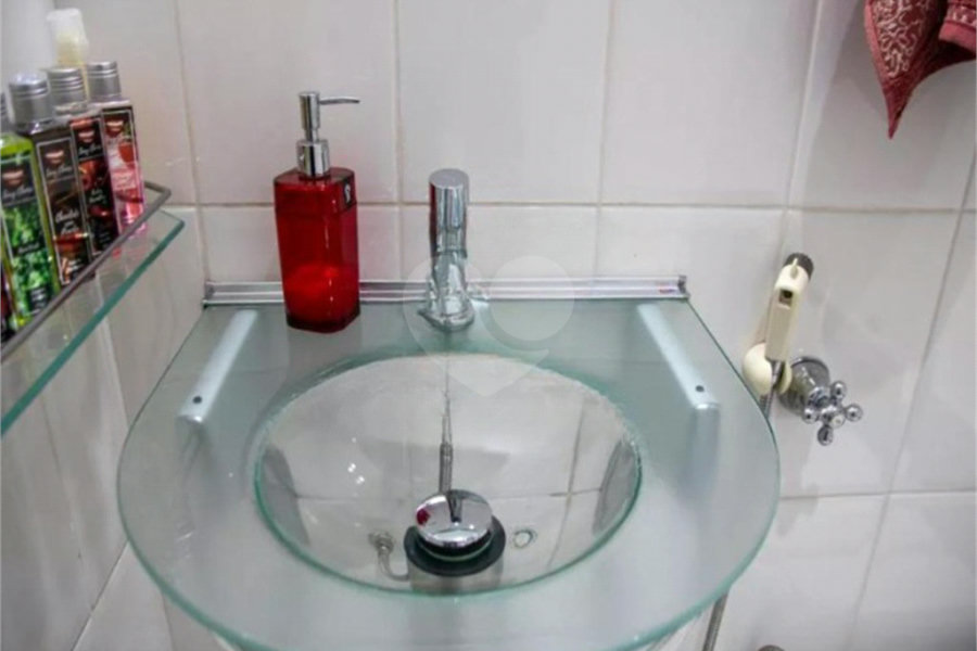 Sobrado à venda com 2 quartos, sendo 1 suíte, em Vila Nova Mazzei, São Paulo, SP