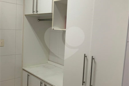Apartamento à venda com 3 quartos em República, São Paulo, SP