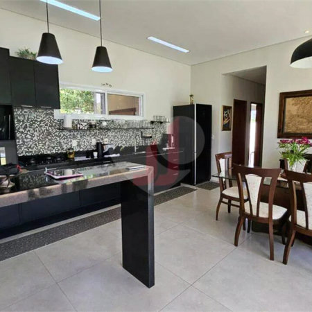 Casa à venda com 3 quartos, sendo 1 suíte, no condomínio Jardim Vale do Lago, Sorocaba - SP
