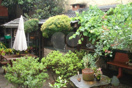 Casa à venda com 4 quartos, sendo 2 suítes, em Aclimação, São Paulo, SP