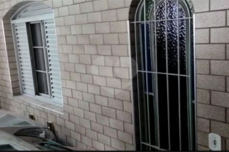 Casa Térrea à venda com 6 quartos em Jardim Rosana, São Paulo, SP