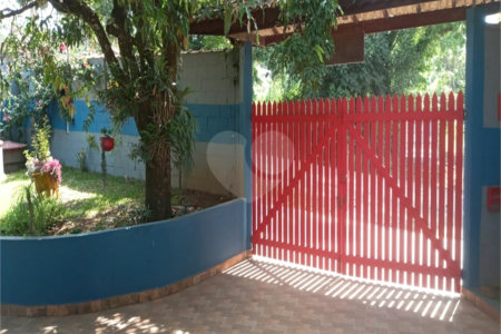 Chácara à venda com 3 quartos, sendo 2 suítes,  em Monterrey, Louveira, SP