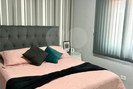 Casa à venda com 2 quartos no condomínio Rubi, Jacareí - SP