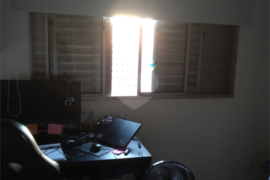 Sobrado à venda com 6 quartos, sendo 1 suíte, em Vila Sabrina, São Paulo, SP