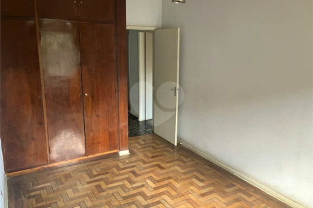 Sobrado à venda com 4 quartos em Jardim São Paulo(zona Norte), São Paulo, SP