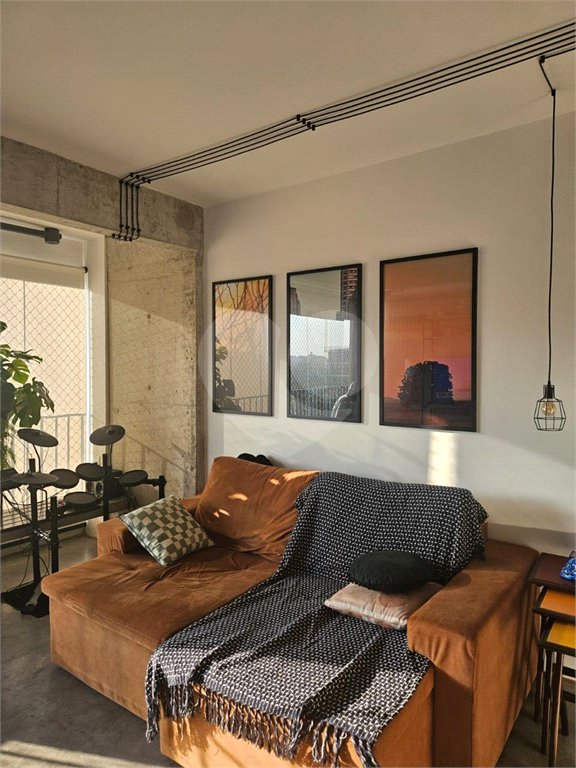 Apartamento à venda com 2 quartos, sendo 1 suíte,  em Pinheiros, São Paulo, SP
