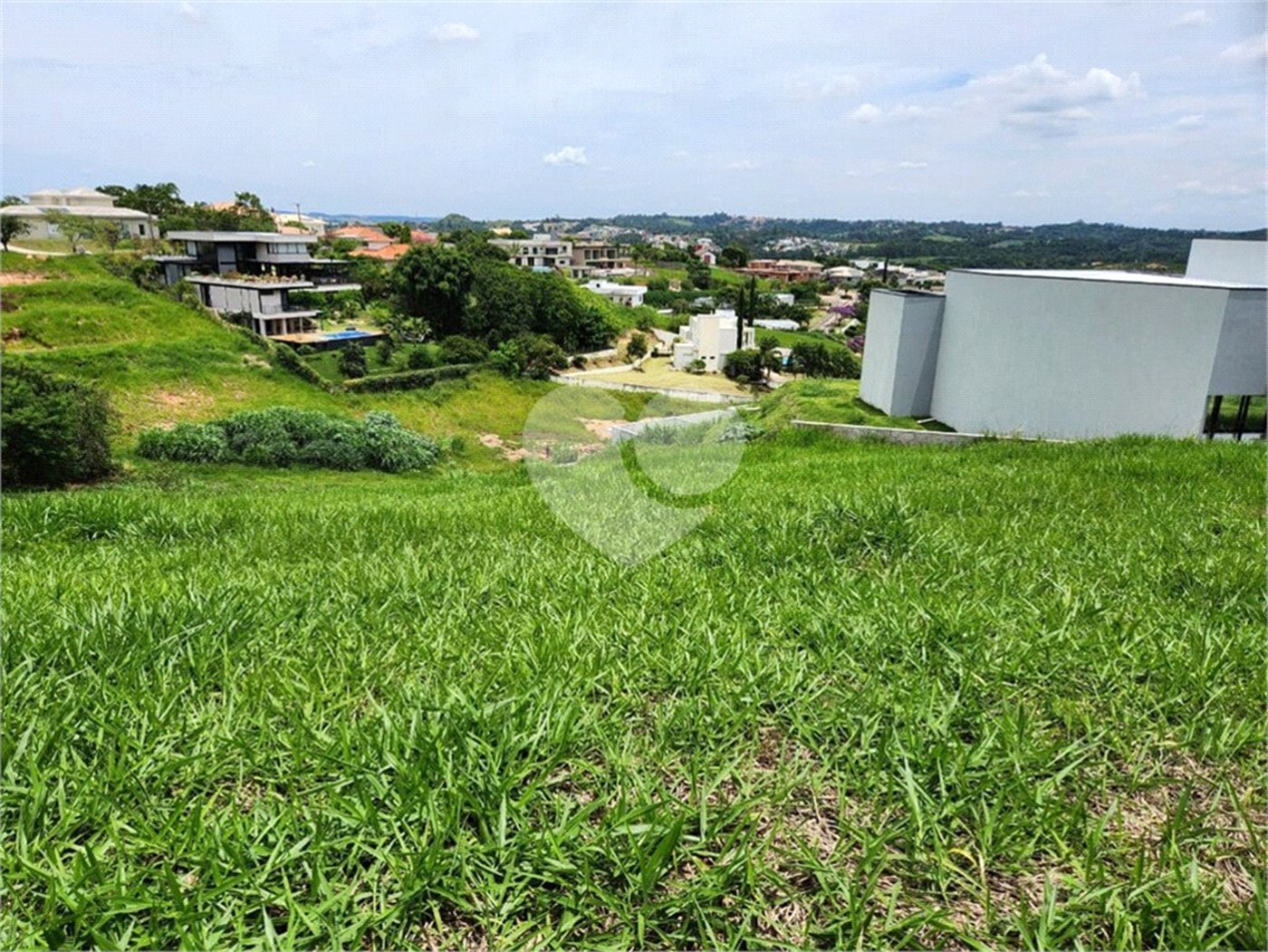 Terreno à venda no condomínio Jardim Primavera, Louveira - SP