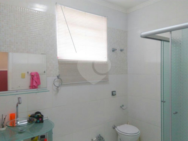 Sobrado à venda ou para alugar com 4 quartos, sendo 1 suíte,  em Santana, São Paulo, SP