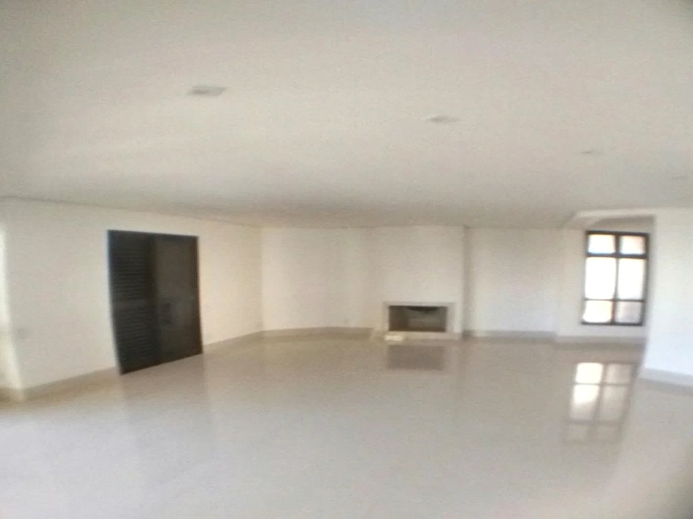 Apartamento à venda com 3 suítes em Vila Suzana, São Paulo, SP
