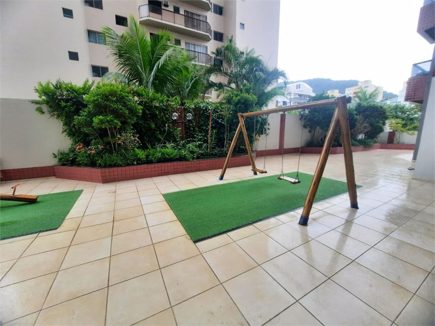 Apartamento com 2 dormitórios à venda, 139 m² por R$ 580.000,00 - Jardim São Miguel - Guarujá/SP